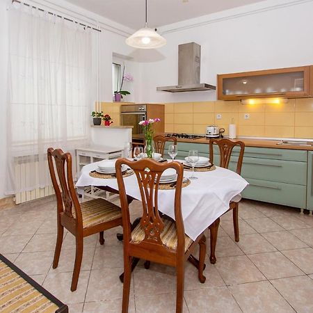 Dinos Place Задар Екстериор снимка