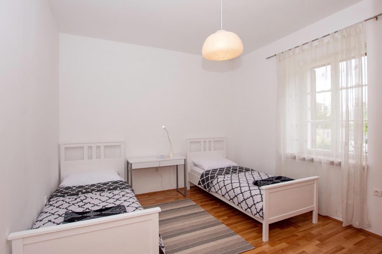 Dinos Place Задар Екстериор снимка